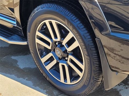 Used 2018 Toyota 4Runner Limited image 7