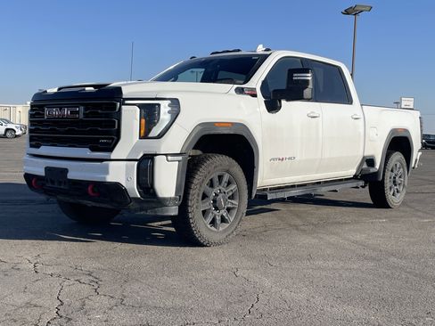 Used 2024 GMC Sierra 2500 AT4 w/ Technology Package image 7