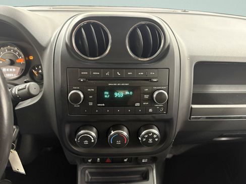 Used 2016 Jeep Patriot Sport w/ Power Value Group image 13