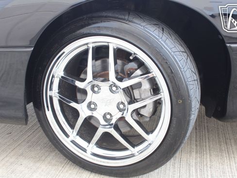 Used 2002 Chevrolet Camaro Z28 w/ SS Performance/Appearance Pkg RWD image 36