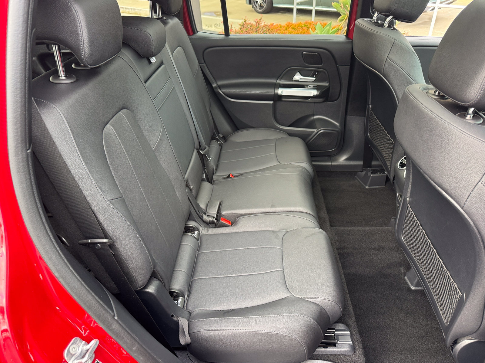 Used 2026 Mercedes-Benz GLB 250 image 8