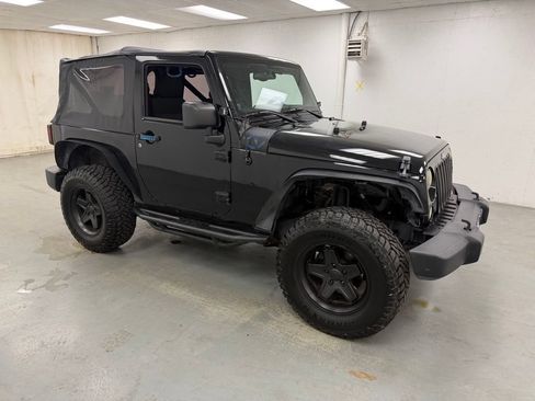 Used 2011 Jeep Wrangler Sport AWD/4WD image 6