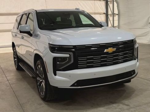 Used 2026 Chevrolet Tahoe High Country w/ Sun And Tow Package RWD image 7