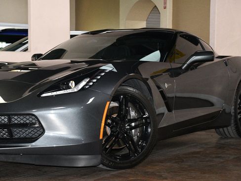 Used 2017 Chevrolet Corvette Stingray Coupe w/ 1LT RWD image 54
