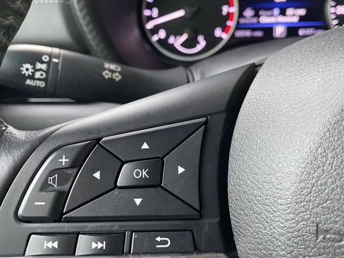 Used 2023 Nissan Sentra SV w/ All-Weather Package FWD image 33