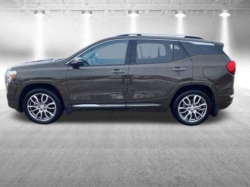 Used 2023 GMC Terrain Denali image 15