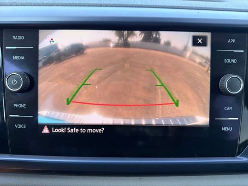 Used 2022 Volkswagen Taos SE FWD image 22