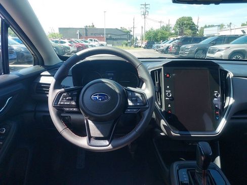 Certified 2025 Subaru Crosstrek 2.5i Limited AWD/4WD image 11
