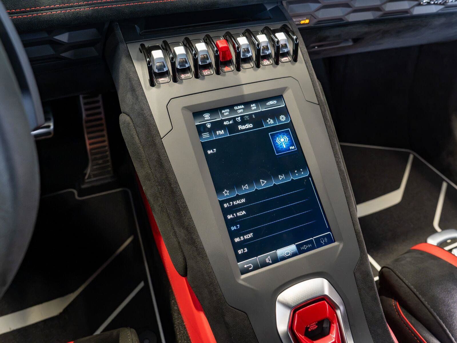 Used 2022 Lamborghini Huracan STO RWD image 79