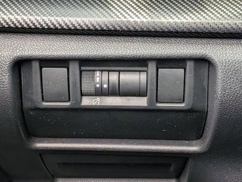 Used 2024 Subaru Crosstrek 2.0i Premium AWD/4WD image 18