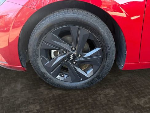 Used 2021 Hyundai Elantra SEL w/ Convenience Package image 34