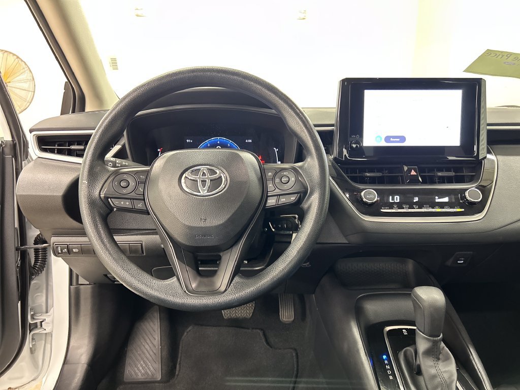 Used 2026 Toyota Corolla LE FWD image 7