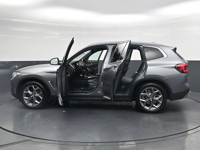 Certified 2024 BMW X3 sDrive30i w/ Convenience Package RWD image 39