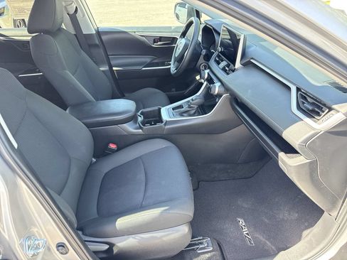 Used 2024 Toyota RAV4 LE FWD image 29