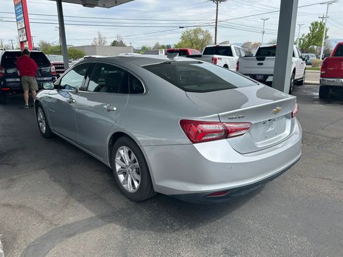 Used 2019 Chevrolet Malibu Hybrid w/ Leather Package image 13