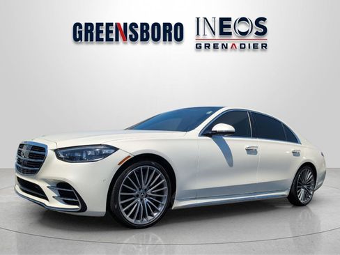 Used 2022 Mercedes-Benz S 580 4MATIC Sedan w/ AMG Line Package image 1