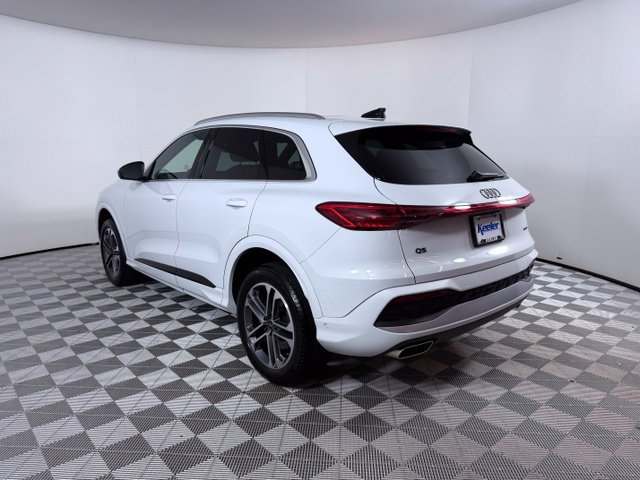 Certified 2025 Audi Q5 Premium w/ Convenience Package AWD/4WD image 6