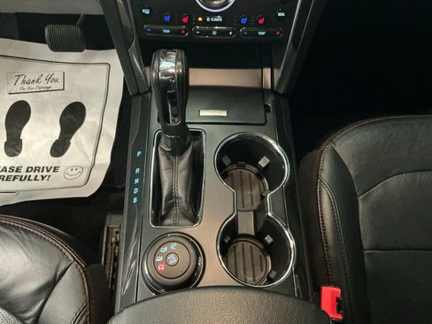 Used 2018 Ford Explorer Sport w/ Equipment Group 401A image 32