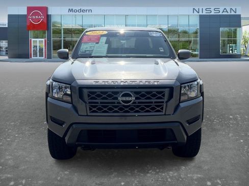 Certified 2023 Nissan Frontier SV AWD/4WD image 2