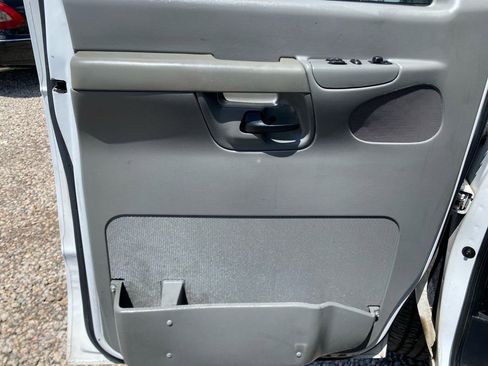 Used 2007 Ford E-250 and Econoline 250 RWD image 13