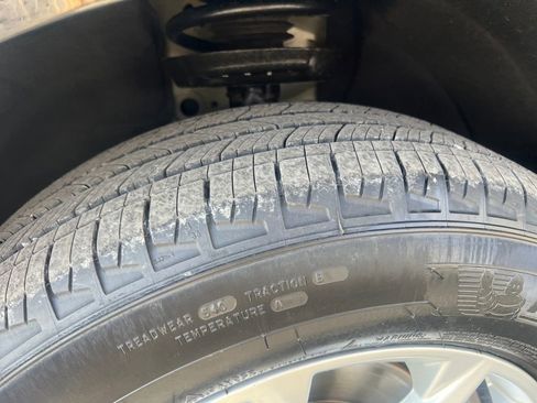 Used 2024 Chevrolet Equinox LT image 29