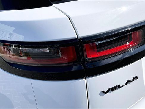 Used 2022 Land Rover Range Rover Velar R-Dynamic S image 29