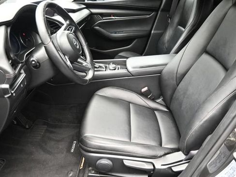 Used 2019 MAZDA MAZDA3 Sedan FWD image 19