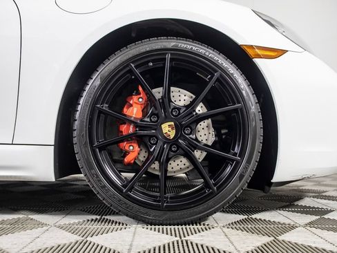 Used 2018 Porsche 718 Cayman S RWD image 35