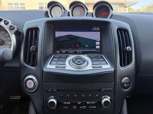 Used 2017 Nissan 370Z Touring Sport image 30