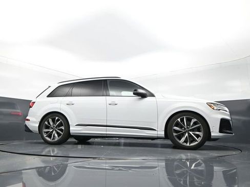 Used 2023 Audi SQ7 Premium Plus AWD/4WD image 28