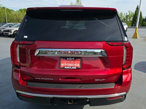 Used 2022 GMC Yukon XL SLT w/ SLT Luxury Package AWD/4WD image 4