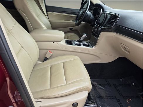 Used 2020 Jeep Grand Cherokee Limited image 18