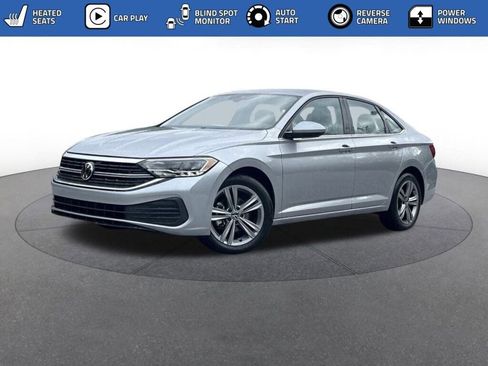 Used 2024 Volkswagen Jetta SE image 1