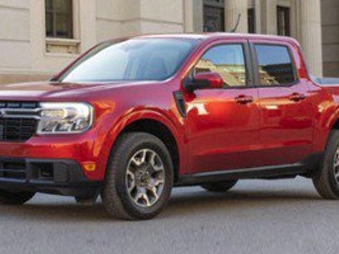 Certified 2024 Ford Maverick XLT FWD image 1