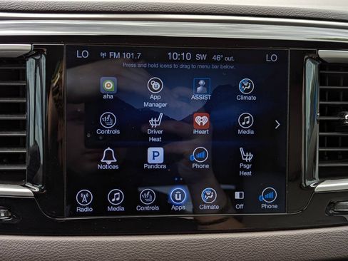 Used 2017 Chrysler Pacifica Touring-L FWD image 21