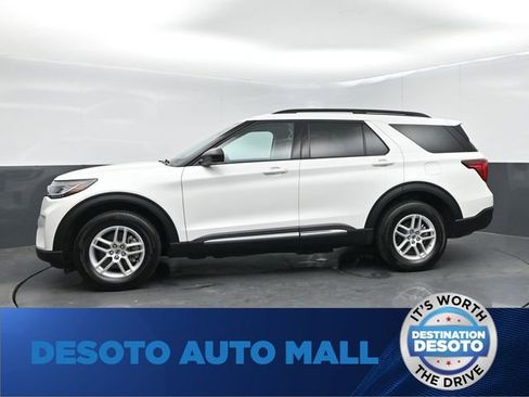 Certified 2025 Ford Explorer Active AWD/4WD image 5