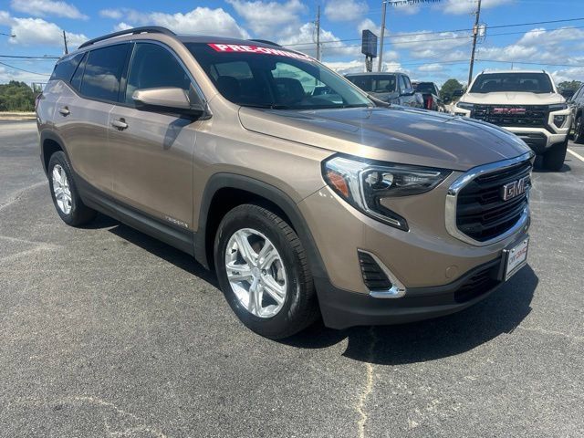 Used 2018 GMC Terrain SLE w/ Driver Convenience Package FWD image 5