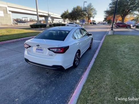 Used 2023 Subaru Legacy Premium image 10