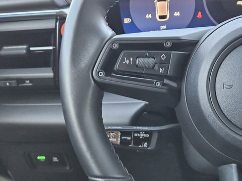 Certified 2024 Porsche Macan 4 Electric image 26