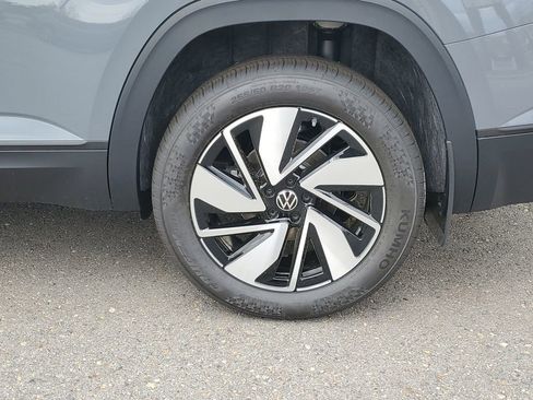 New 2026 Volkswagen Atlas SE FWD image 5