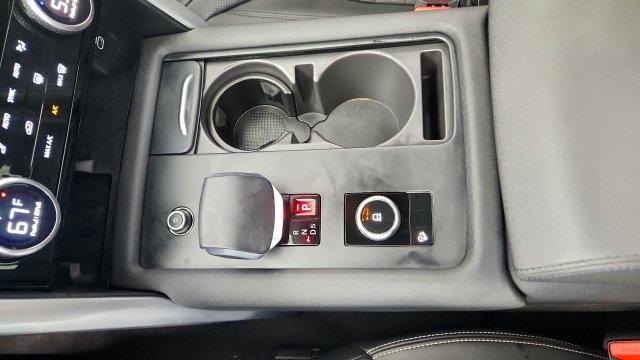 Used 2025 Land Rover Discovery S AWD/4WD image 71