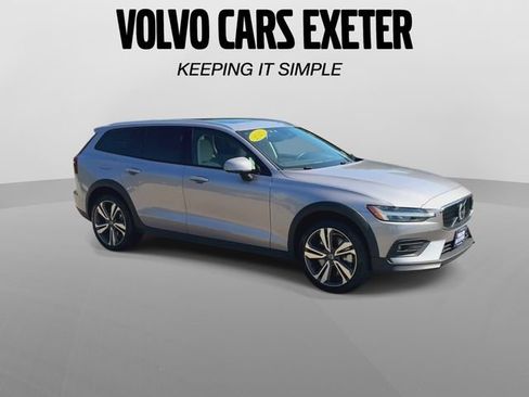 Certified 2026 Volvo V60 B5 Cross Country Plus w/ Protection Package Premier AWD/4WD image 2