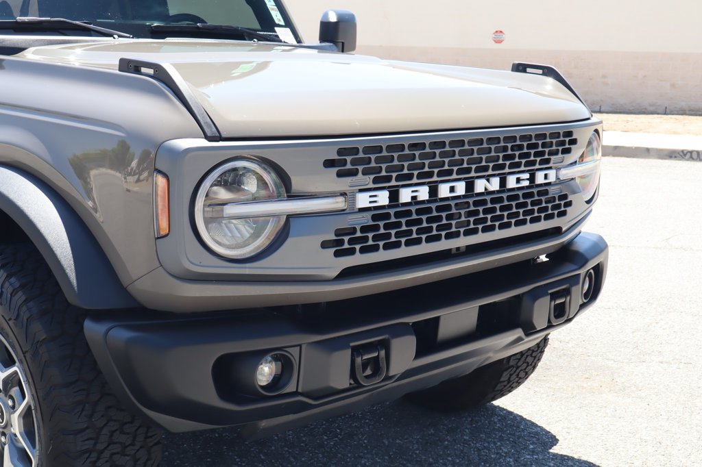 Used 2025 Ford Bronco Badlands AWD/4WD image 9