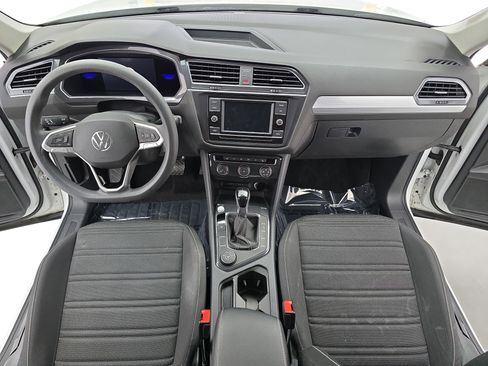 Certified 2022 Volkswagen Tiguan S image 9