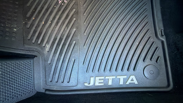 Used 2017 Volkswagen Jetta SE FWD image 33