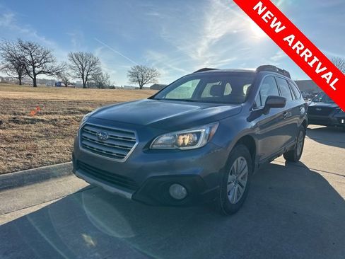 Used 2016 Subaru Outback 2.5i Premium image 8