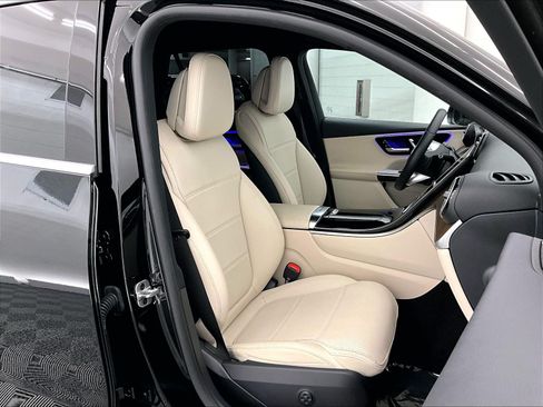 Certified 2025 Mercedes-Benz GLC 350e 4MATIC image 6