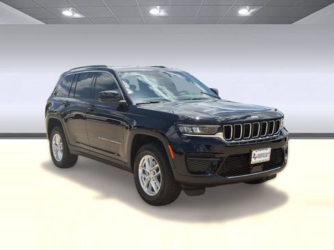 New 2026 Jeep Grand Cherokee Laredo RWD image 7