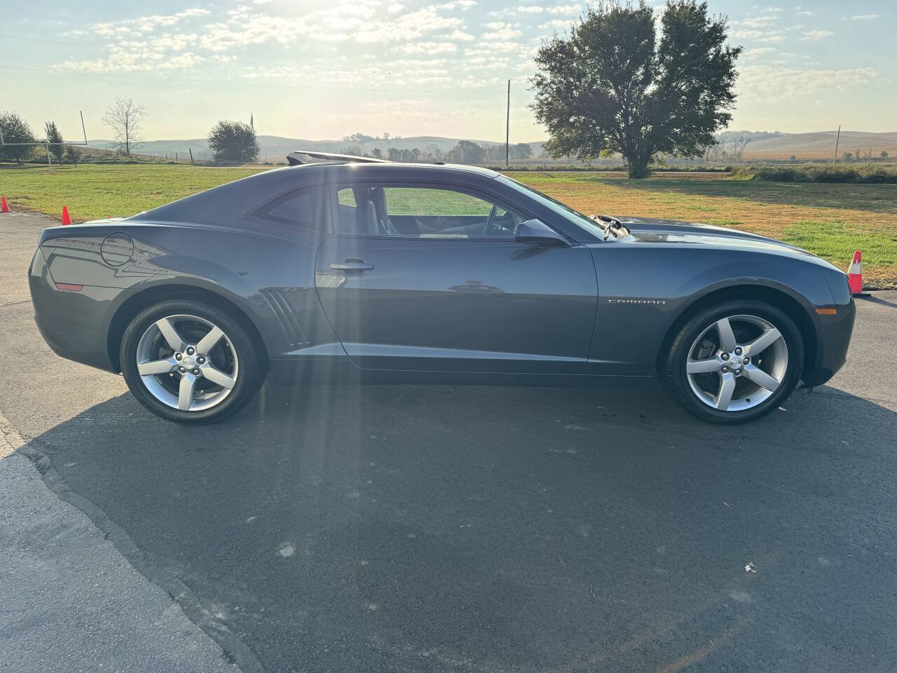 Used 2010 Chevrolet Camaro LT RWD image 6