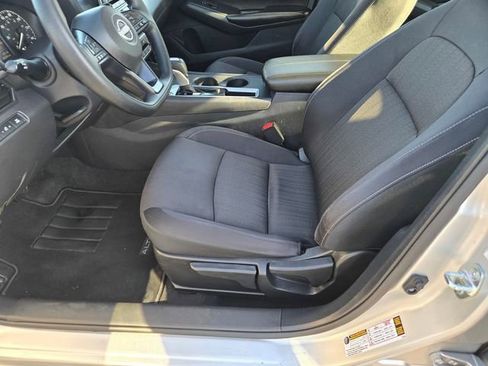 Used 2024 Nissan Altima 2.5 S FWD image 19